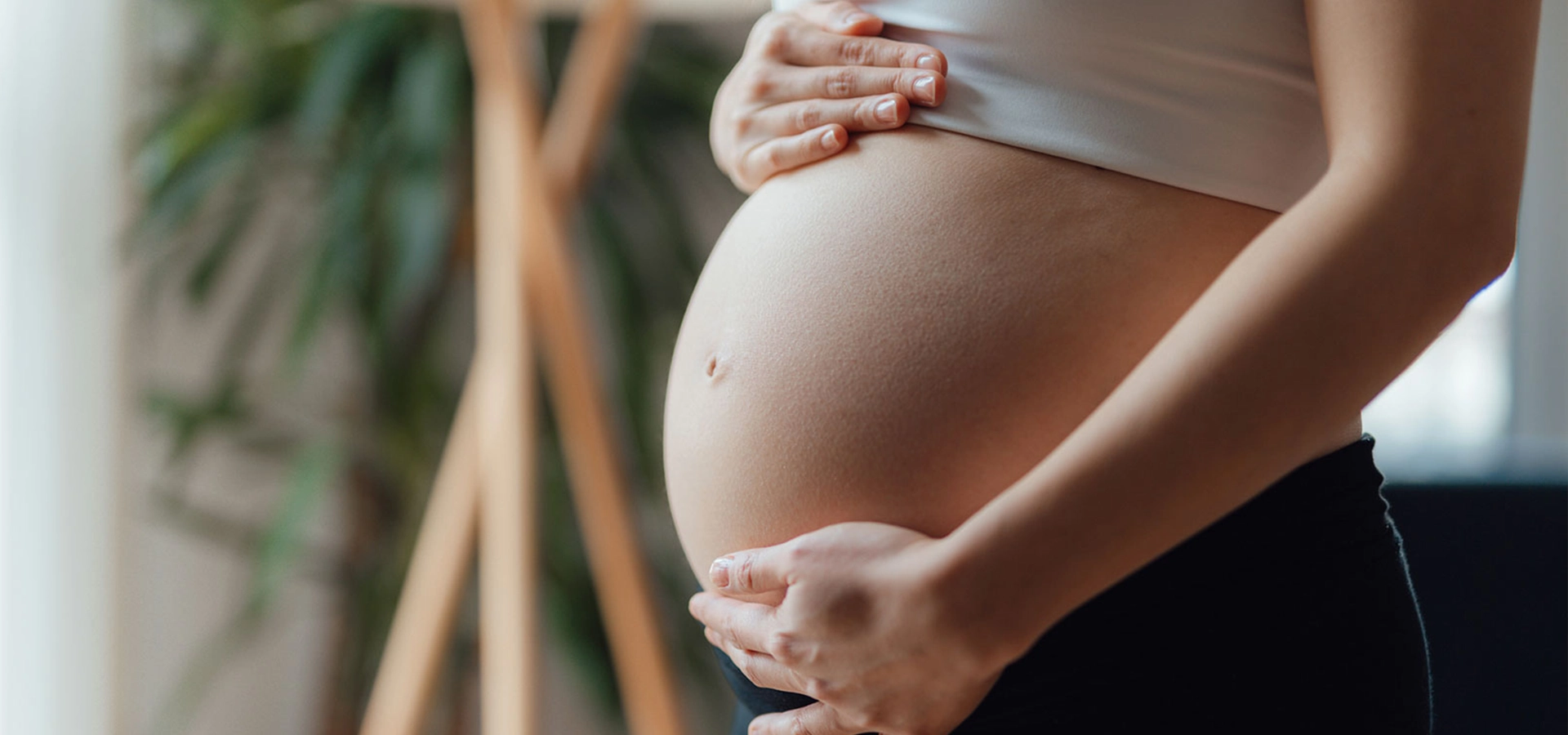 alya-doula-services-pregnanrt-woman